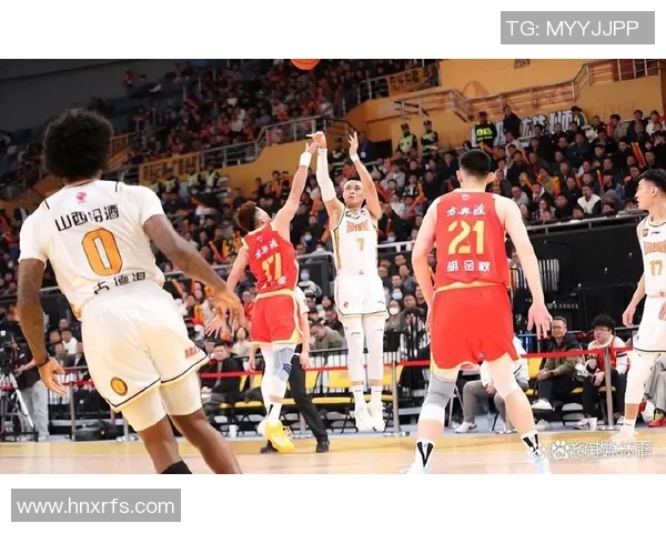 2018季后赛山东队与广厦队激战回顾精彩瞬间与关键时刻分析