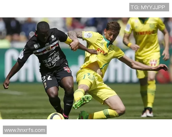 华沙军团与特斯巴达的激烈对决揭示足球战术与团队精神的完美结合 华沙军团与特斯巴达的激烈对决揭示足球战术与团队精神的完美结合