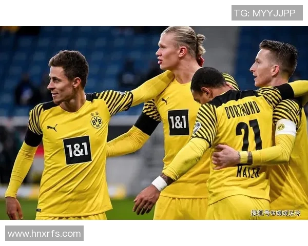 帕德伯恩主场迎战多特蒙德力争三分展现球队实力与斗志 帕德伯恩主场迎战多特蒙德力争三分展现球队实力与斗志