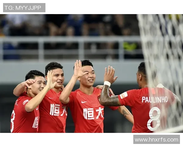 恒大与香港足球精彩对决视频回顾赛场瞬间尽在眼前 恒大与香港足球精彩对决视频回顾赛场瞬间尽在眼前