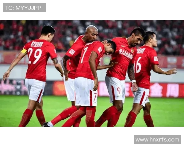 悉尼与上港激战正酣比分揭晓引发球迷热议 悉尼与上港激战正酣比分揭晓引发球迷热议