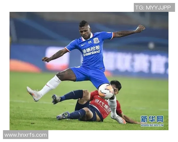 重庆当代迎战上海绿地足球盛宴谁能在这场较量中脱颖而出